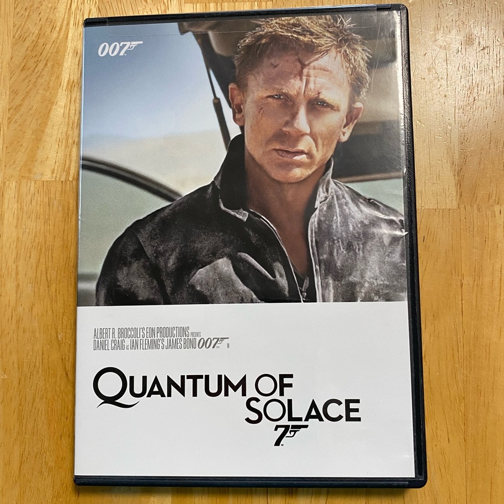New James Bond: Quantum of Solace DVD